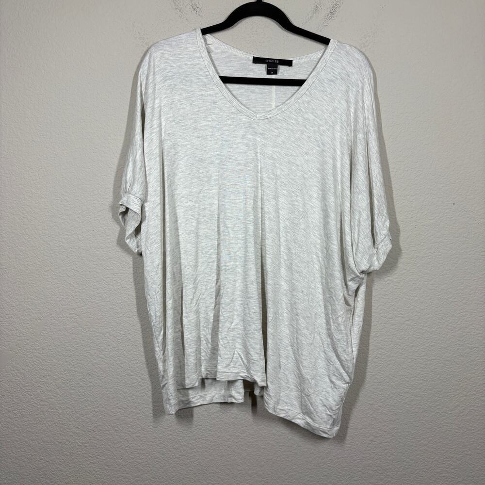 Red 23 Womens Medium Oversized Tee Heather Gray V Neck Dolman Sleeves Stretch